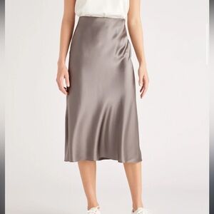 Quince 100% Silk Midi Skirt - Gray